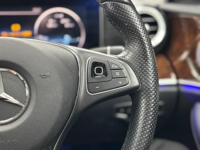 Eクラス E400 4マチック エクスクルーシブ パノラミックスライディングルーフ 黒革シート アクティブクルーズコントロール 純正ナビ フルセグTV ブルメスター パワーテールゲート 前後ドラレコ 360°ビューカメラ アンビエントライト(30枚目)