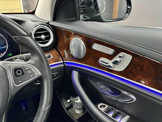 Eクラス E400 4マチック エクスクルーシブ パノラミックスライディングルーフ 黒革シート アクティブクルーズコントロール 純正ナビ フルセグTV ブルメスター パワーテールゲート 前後ドラレコ 360°ビューカメラ アンビエントライト(37枚目)