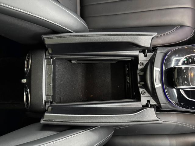 Eクラス E400 4マチック エクスクルーシブ パノラミックスライディングルーフ 黒革シート アクティブクルーズコントロール 純正ナビ フルセグTV ブルメスター パワーテールゲート 前後ドラレコ 360°ビューカメラ アンビエントライト(40枚目)