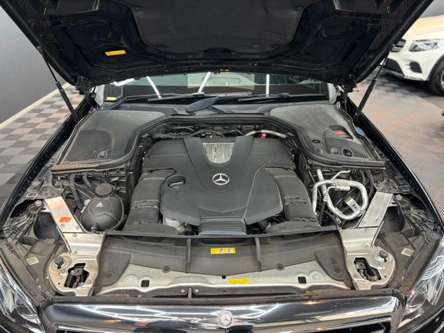 Eクラス E400 4マチック エクスクルーシブ パノラミックスライディングルーフ 黒革シート アクティブクルーズコントロール 純正ナビ フルセグTV ブルメスター パワーテールゲート 前後ドラレコ 360°ビューカメラ アンビエントライト(65枚目)