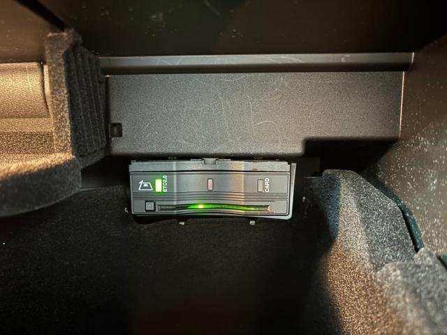 Ｂクラス Ｂ１８０　ＡＭＧライン　レーダーセーフティパッケージ　純正ナビ　フルセグ　バックガイドモニター　ハーフレザーシート　ドライブレコーダー　パワーテールゲート　ＬＥＤヘッドライト　ＥＴＣ　メモリー付パワーシート　シートヒーター（39枚目）