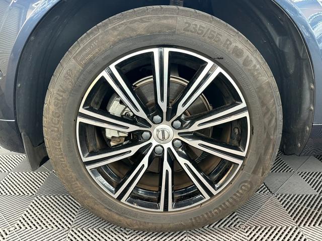 ＸＣ６０ Ｔ５　ＡＷＤ　インスクリプション　ヘッドアップディスプレイ　アダプティブクルーズコントロール　リアシートヒーター　純正ナビ　フルセグＴＶ　３６０°ビューカメラ　バーチャルコックピット　ブラインドスポット　パワーバックドア　ＥＴＣ（58枚目）