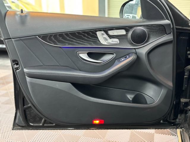 上質でお買い求めやすい輸入中古車をご案内しております。お客様のお好みに合った弊社在庫よりお選びくださいませ。