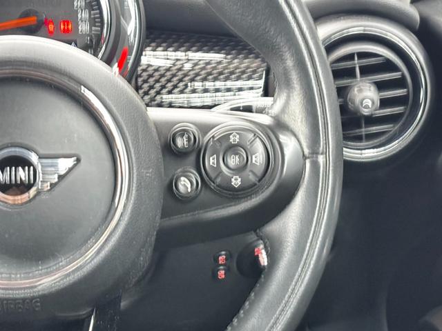 ＭＩＮＩ 　アクティブクルーズコントロール　純正ナビ　バックガイドモニター　前後ＰＤＣ　ＬＥＤヘッドライト　純正１７インチアルミ　純正ミラー型ＥＴＣ　禁煙車（34枚目）