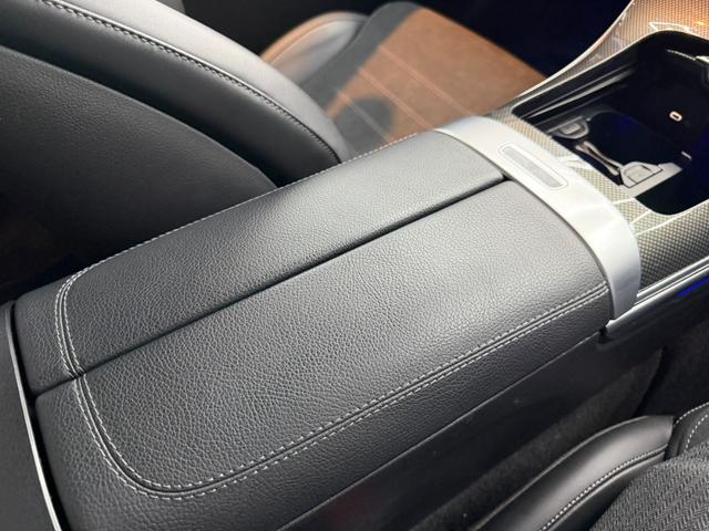 Cクラス C200 4マチックアバンギャルド AMGライン ワンオーナー AMGラインP ベーシックパッケージ 純正ナビ 360°カメラ パワートランク ヘッドアップディスプレイ LEDヘッドライト ドラレコ シートヒーター ETC アンビエントライト(33枚目)