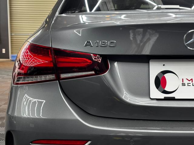 Aクラスセダン A180 スタイルセダン AMGライン レーダーセーフティパッケージ 純正ナビ フルセグTV バックガイドモニター ハーフレザーシート シートヒーター メモリ付パワーシート 純正アルミ ブラインドスポットモニター(13枚目)