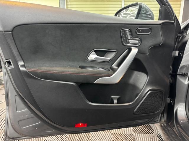 Aクラスセダン A180 スタイルセダン AMGライン レーダーセーフティパッケージ 純正ナビ フルセグTV バックガイドモニター ハーフレザーシート シートヒーター メモリ付パワーシート 純正アルミ ブラインドスポットモニター(19枚目)