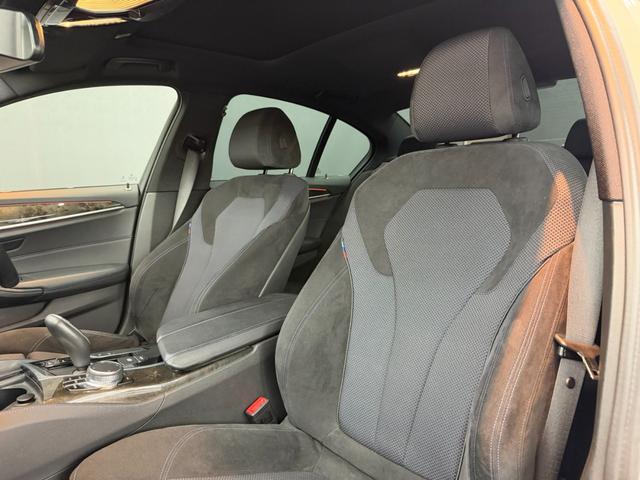 5シリーズ 523d Mスポーツ パノラマガラスサンルーフ アクティブクルーズ 純正ナビ フルセグTV トップビュー+サイドビュー harman/kardon パワートランク ヘッドアップディスプレイ LED ETC ドラレコ(15枚目)