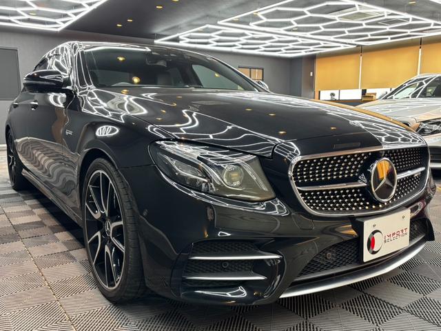 Ｅクラス Ｅ４３　４マチック　レーダーセーフティパッケージ　ヘッドアップディスプレイ　黒レザーシート　純正ナビ　３６０°カメラ　パワーシート　シートヒーター　アンビエントライト　ブルメスター　フルセグＴＶ　パワーバックドア（4枚目）