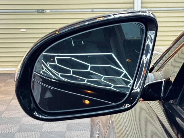 Ｅクラス Ｅ４３　４マチック　レーダーセーフティパッケージ　ヘッドアップディスプレイ　黒レザーシート　純正ナビ　３６０°カメラ　パワーシート　シートヒーター　アンビエントライト　ブルメスター　フルセグＴＶ　パワーバックドア（53枚目）