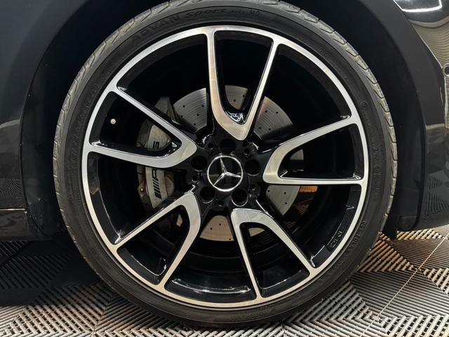 Ｅクラス Ｅ４３　４マチック　レーダーセーフティパッケージ　ヘッドアップディスプレイ　黒レザーシート　純正ナビ　３６０°カメラ　パワーシート　シートヒーター　アンビエントライト　ブルメスター　フルセグＴＶ　パワーバックドア（55枚目）