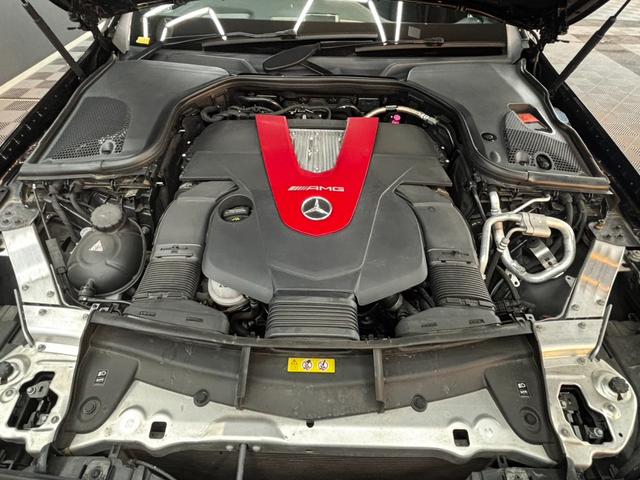 Ｅクラス Ｅ４３　４マチック　レーダーセーフティパッケージ　ヘッドアップディスプレイ　黒レザーシート　純正ナビ　３６０°カメラ　パワーシート　シートヒーター　アンビエントライト　ブルメスター　フルセグＴＶ　パワーバックドア（59枚目）