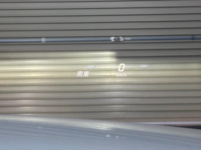 Ｅクラス Ｅ２００　アバンギャルド　スポーツ　サンルーフ　レザーエクスクルーシブパッケージ　アダプティブクルーズコントロール　ヘッドアップディスプレイ　前後シートヒーター　レザーシート　全方位カメラ　ブルメスター　パフュームアトマイザー（36枚目）
