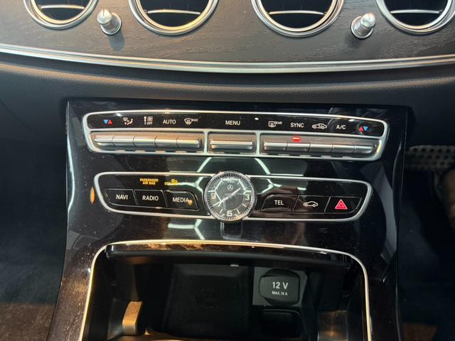 Ｅクラス Ｅ２００　アバンギャルド　スポーツ　サンルーフ　レザーエクスクルーシブパッケージ　アダプティブクルーズコントロール　ヘッドアップディスプレイ　前後シートヒーター　レザーシート　全方位カメラ　ブルメスター　パフュームアトマイザー（43枚目）