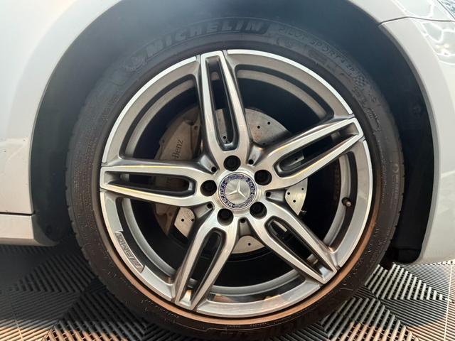 Ｅクラス Ｅ２００　アバンギャルド　スポーツ　サンルーフ　レザーエクスクルーシブパッケージ　アダプティブクルーズコントロール　ヘッドアップディスプレイ　前後シートヒーター　レザーシート　全方位カメラ　ブルメスター　パフュームアトマイザー（60枚目）
