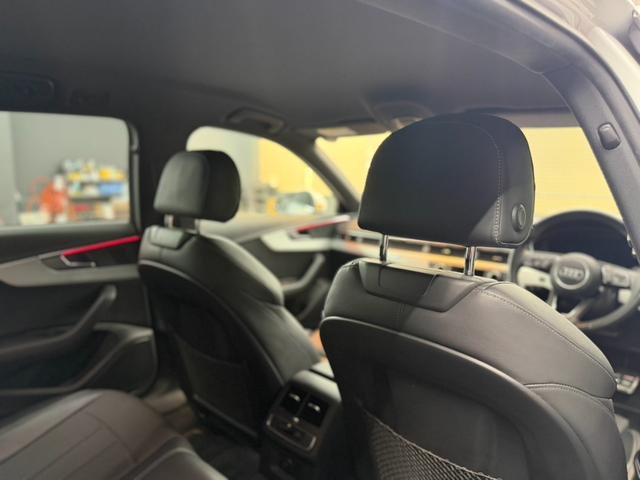 Ａ４アバント ２．０ＴＦＳＩクワトロスポーツ　Ｓラインパッケージ　アダプティブクルーズコントロール　フルセグＴＶ　パワーバックドア　パワーシート　Ｂｌｕｅｔｏｏｔｈ　全方位カメラ　純正ナビ　純正ＡＷ１８インチ　ＥＴＣ２．０（18枚目）