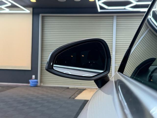 Ａ４アバント ２．０ＴＦＳＩクワトロスポーツ　Ｓラインパッケージ　アダプティブクルーズコントロール　フルセグＴＶ　パワーバックドア　パワーシート　Ｂｌｕｅｔｏｏｔｈ　全方位カメラ　純正ナビ　純正ＡＷ１８インチ　ＥＴＣ２．０（50枚目）