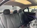 E400 4マチック エクスクルーシブ パノラミックスライディングルーフ 黒革シート アクティブクルーズコントロール 純正ナビ フルセグTV ブルメスター パワーテールゲート 前後ドラレコ 360°ビューカメラ アンビエントライト(22枚目)