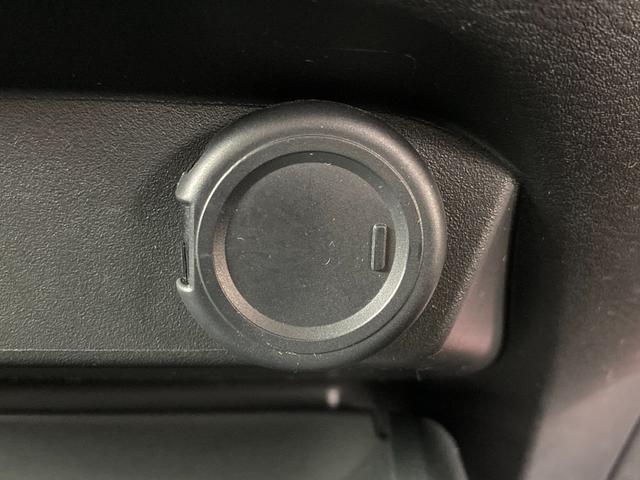 ノート Ｓ　ｅ－ＰＯＷＥＲ　ＬＥＤヘッドランプ＆ＬＥＤフォグ　日産純正ナビ　フルセグＴＶ　アラウンドビューモニター　ナビ連動ドラレコ　ＥＴＣ　インテリジェントルームミラー　ブラインドスポット　電動パーキング（33枚目）