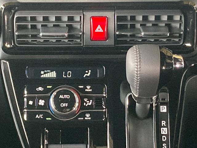 タント カスタムＲＳ　パノラマモニター対応カメラ　両側電動スライドドア　スマートアシスト　ＬＥＤヘッドランプ＆ＬＥＤフォグランプ　電動パーキング　オートエアコン　シートヒーター　電動オート格納ミラー　シートバックテーブル（20枚目）