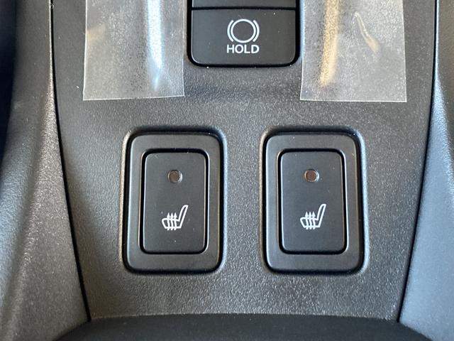 フロンクス ベースグレード　全方位モニター付メモリーナビ（スズキコネクト対応）　フルセグＴＶ　スズキセーフティサポート　ＬＥＤヘッド　アダプティブクルーズ　ブラインドスポットモニター　シートヒーター　ワイヤレス充電　１６アルミ（22枚目）