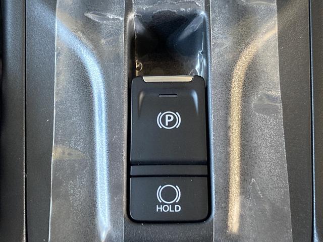 フロンクス ベースグレード　全方位モニター付メモリーナビ（スズキコネクト対応）　フルセグＴＶ　スズキセーフティサポート　ＬＥＤヘッド　アダプティブクルーズ　ブラインドスポットモニター　シートヒーター　ワイヤレス充電　１６アルミ（29枚目）