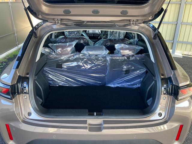 フロンクス ベースグレード　全方位モニター付メモリーナビ（スズキコネクト対応）　フルセグＴＶ　スズキセーフティサポート　ＬＥＤヘッド　アダプティブクルーズ　ブラインドスポットモニター　シートヒーター　ワイヤレス充電　１６アルミ（39枚目）