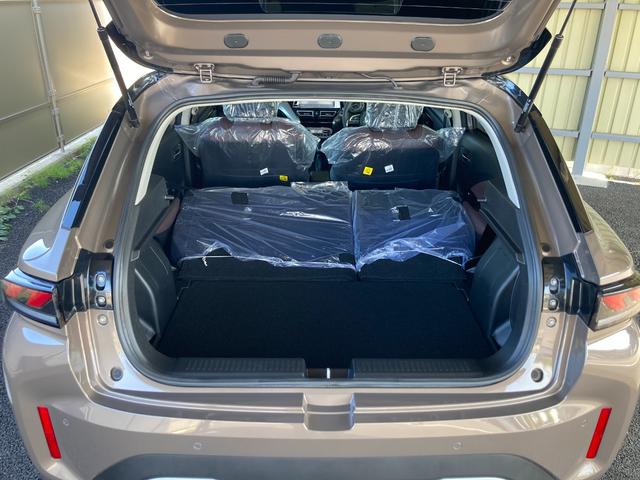 フロンクス ベースグレード　全方位モニター付メモリーナビ（スズキコネクト対応）　フルセグＴＶ　スズキセーフティサポート　ＬＥＤヘッド　アダプティブクルーズ　ブラインドスポットモニター　シートヒーター　ワイヤレス充電　１６アルミ（41枚目）