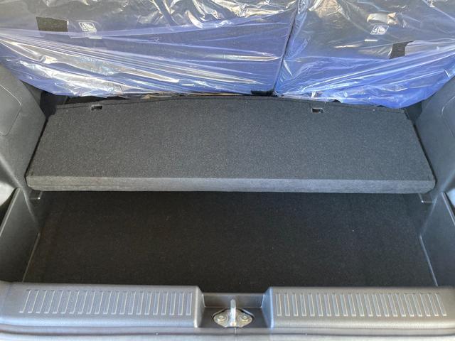 フロンクス ベースグレード　全方位モニター付メモリーナビ（スズキコネクト対応）　フルセグＴＶ　スズキセーフティサポート　ＬＥＤヘッド　アダプティブクルーズ　ブラインドスポットモニター　シートヒーター　ワイヤレス充電　１６アルミ（42枚目）