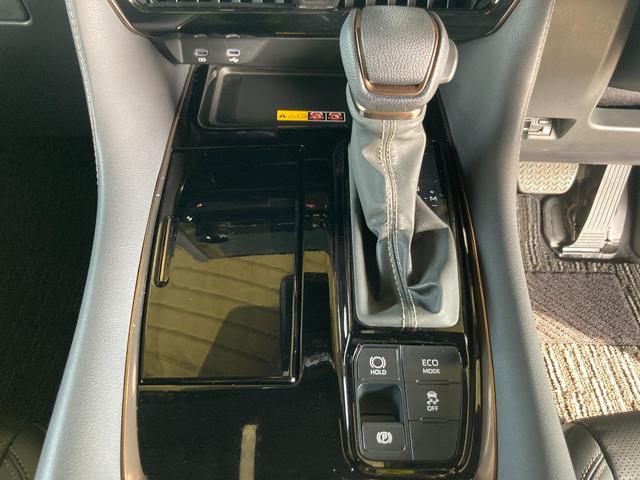 アルファード Ｚ　トヨタチームメイト　モデリスタエアロ＆マフラー　ムーンルーフ　後席サイドサンシェード　デジタルインナーミラー　スペアタイヤ　１３．２型後席モニター　寒冷地仕様　ＨＵＤ　レインクリアリングブルーミラー（30枚目）