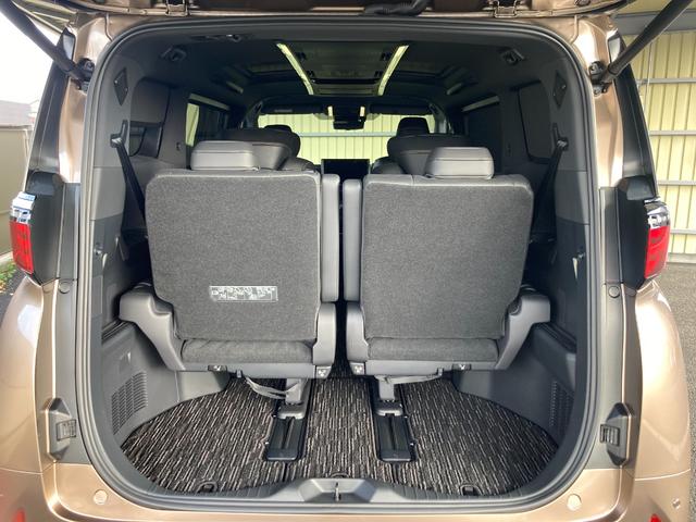 アルファード Ｚ　トヨタチームメイト　モデリスタエアロ＆マフラー　ムーンルーフ　後席サイドサンシェード　デジタルインナーミラー　スペアタイヤ　１３．２型後席モニター　寒冷地仕様　ＨＵＤ　レインクリアリングブルーミラー（52枚目）