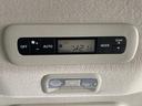 【リヤオートエアコン】後席用のオートエアコンも装備されています♪