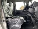 【運転席】シートリフター付きでお好みの運転姿勢がとれます!