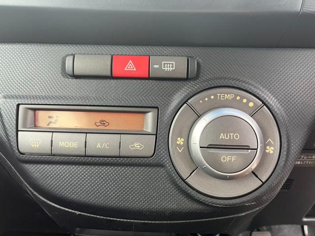 タントエグゼ カスタムＧ　ＥＴＣ　ナビ　ＴＶ　ＨＩＤ　スマートキー　電動格納ミラー　ＣＶＴ　盗難防止システム　ＡＢＳ　ＣＤ　Ｂｌｕｅｔｏｏｔｈ　アルミホイール　衝突安全ボディ　エアコン　パワーステアリング　パワーウィンドウ（5枚目）