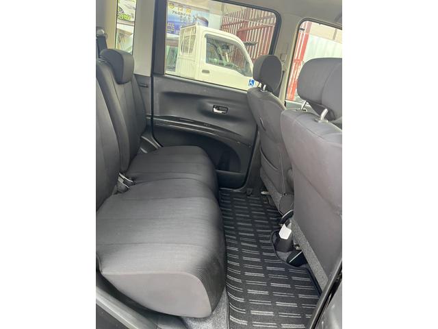 タントエグゼ カスタムＧ　ＥＴＣ　ナビ　ＴＶ　ＨＩＤ　スマートキー　電動格納ミラー　ＣＶＴ　盗難防止システム　ＡＢＳ　ＣＤ　Ｂｌｕｅｔｏｏｔｈ　アルミホイール　衝突安全ボディ　エアコン　パワーステアリング　パワーウィンドウ（12枚目）