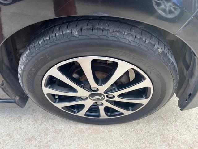 タントエグゼ カスタムＧ　ＥＴＣ　ナビ　ＴＶ　ＨＩＤ　スマートキー　電動格納ミラー　ＣＶＴ　盗難防止システム　ＡＢＳ　ＣＤ　Ｂｌｕｅｔｏｏｔｈ　アルミホイール　衝突安全ボディ　エアコン　パワーステアリング　パワーウィンドウ（19枚目）