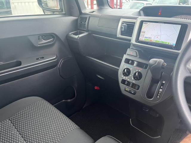 ウェイク Ｄ　ＳＡ　両側スライドドア　ナビ　ＴＶ　衝突被害軽減システム　ＬＥＤヘッドランプ　キーレスエントリー　アイドリングストップ　ベンチシート　ＣＶＴ　ＡＢＳ　ＥＳＣ　ＣＤ　ＵＳＢ　ミュージックプレイヤー接続可（9枚目）