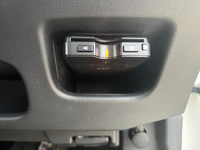 ムーヴ カスタム　ＲＳ　ハイパーリミテッドＳＡＩＩＩ　ドライブレコーダー　ＥＴＣ　全周囲カメラ　ＴＶ　衝突被害軽減システム　オートマチックハイビーム　オートライト　ＬＥＤヘッドランプ　スマートキー　アイドリングストップ　電動格納ミラー　シートヒーター（11枚目）