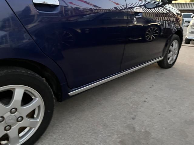 ミラジーノ プレミアムＸ　キーレスエントリー　ＡＴ　盗難防止システム　ＡＢＳ　アルミホイール　衝突安全ボディ　エアコン　パワーステアリング　パワーウィンドウ（7枚目）