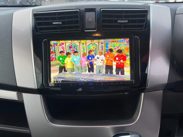 ムーヴ カスタム　ＲＳ　ドライブレコーダー　ＴＶ　ＬＥＤヘッドランプ　スマートキー　アイドリングストップ　ＣＶＴ　盗難防止システム　ＡＢＳ　アルミホイール　衝突安全ボディ　エアコン　パワーステアリング　パワーウィンドウ（4枚目）