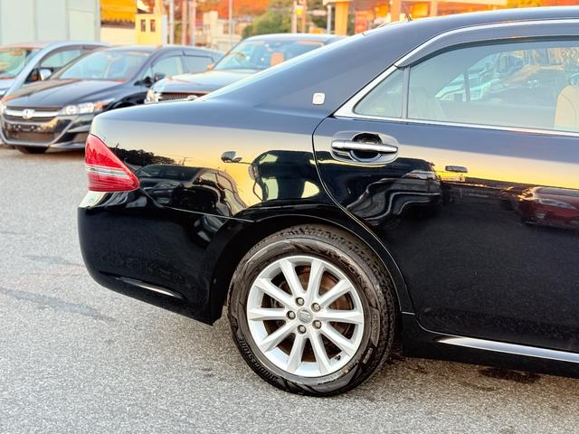 クラウン ２．５ロイヤルサルーンスペシャルエディション　禁煙車ＲＥＧＮＯタイヤ純正ナＡＷ　ＢｌｕｅｔｏｏｔｈＰスタートＥＴＣＢカメラ純正ＡＷ純正ナビ　クルーズコントロール　アダプティブヘッドライト　盗難防止装置　頸部衝撃緩和ヘッドレスト（25枚目）