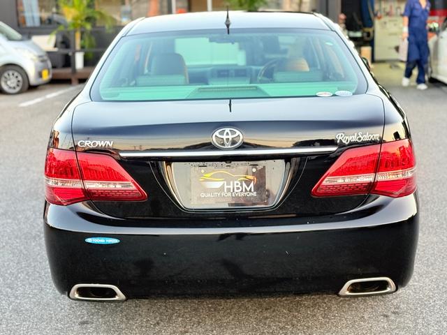 クラウン ２．５ロイヤルサルーンスペシャルエディション　禁煙車ＲＥＧＮＯタイヤ純正ナＡＷ　ＢｌｕｅｔｏｏｔｈＰスタートＥＴＣＢカメラ純正ＡＷ純正ナビ　クルーズコントロール　アダプティブヘッドライト　盗難防止装置　頸部衝撃緩和ヘッドレスト（27枚目）