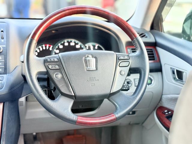 クラウン ２．５ロイヤルサルーンスペシャルエディション　禁煙車ＲＥＧＮＯタイヤ純正ナＡＷ　ＢｌｕｅｔｏｏｔｈＰスタートＥＴＣＢカメラ純正ＡＷ純正ナビ　クルーズコントロール　アダプティブヘッドライト　盗難防止装置　頸部衝撃緩和ヘッドレスト（36枚目）
