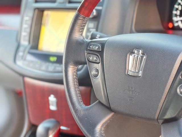 クラウン ２．５ロイヤルサルーンスペシャルエディション　禁煙車ＲＥＧＮＯタイヤ純正ナＡＷ　ＢｌｕｅｔｏｏｔｈＰスタートＥＴＣＢカメラ純正ＡＷ純正ナビ　クルーズコントロール　アダプティブヘッドライト　盗難防止装置　頸部衝撃緩和ヘッドレスト（44枚目）