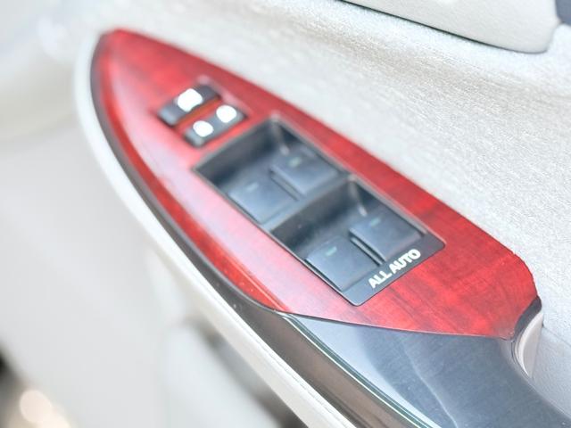 クラウン ２．５ロイヤルサルーンスペシャルエディション　禁煙車ＲＥＧＮＯタイヤ純正ナＡＷ　ＢｌｕｅｔｏｏｔｈＰスタートＥＴＣＢカメラ純正ＡＷ純正ナビ　クルーズコントロール　アダプティブヘッドライト　盗難防止装置　頸部衝撃緩和ヘッドレスト（45枚目）