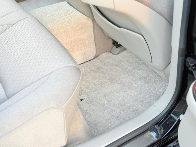 クラウン ２．５ロイヤルサルーンスペシャルエディション　禁煙車ＲＥＧＮＯタイヤ純正ナＡＷ　ＢｌｕｅｔｏｏｔｈＰスタートＥＴＣＢカメラ純正ＡＷ純正ナビ　クルーズコントロール　アダプティブヘッドライト　盗難防止装置　頸部衝撃緩和ヘッドレスト（61枚目）