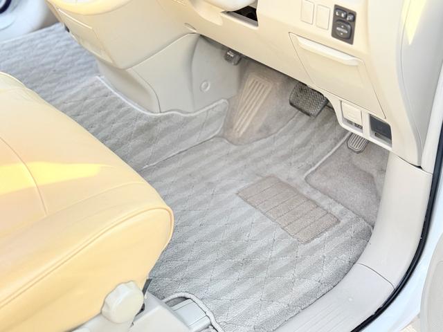 TOYOTA ESTIMA 2.4AERAS G EDITION