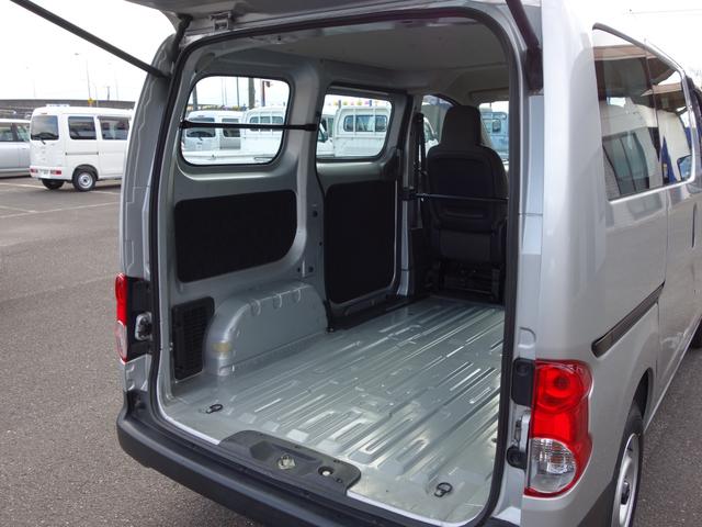 日産 ＮＶ２００バネットバン