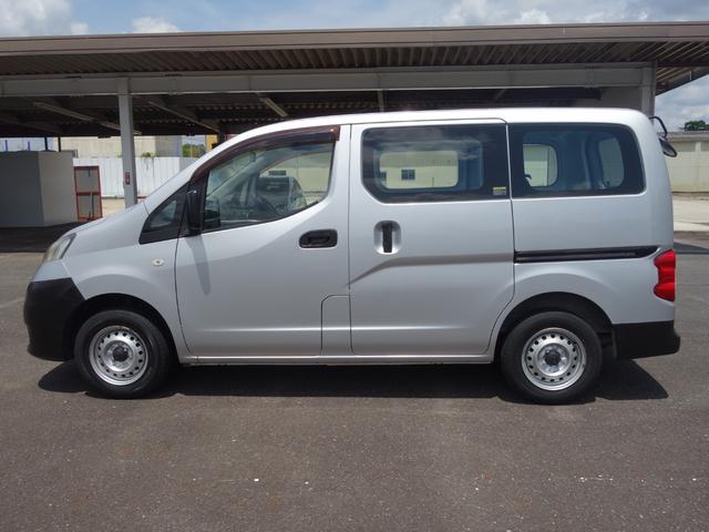 ＮＶ２００バネットバン ＤＸ　両側スライドドア　キーレス　スペアキー　ＡＢＳ　最大積載量６００ｋｇ　乗車定員２名　ＡＭＦＭラジオ　パワーウィンドウ（5枚目）