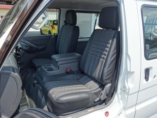 ボンゴバン ＤＸ　低床　乗車定員５名　最大積載量１１５０ｋｇ　キーレス　ＡＭＦＭラジオ　ＡＢＳ　ドアバイザー　パワーウィンドウ　走行４２０００ｋｍ（13枚目）